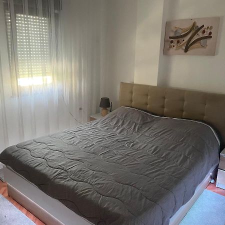 Modern Reality Apartment Kumanovo Ngoại thất bức ảnh