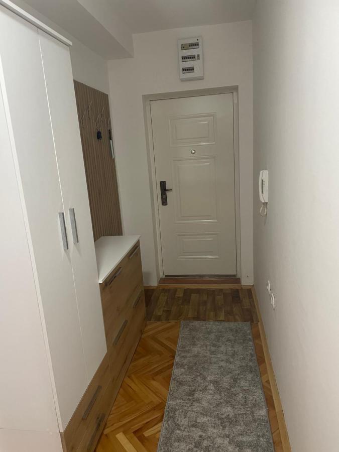 Modern Reality Apartment Kumanovo Ngoại thất bức ảnh
