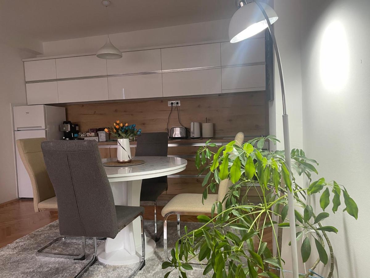 Modern Reality Apartment Kumanovo Ngoại thất bức ảnh